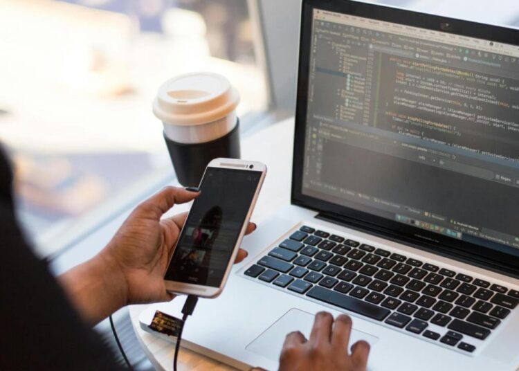 Top Programming Languages to Learn in 2025 for Career Advancement